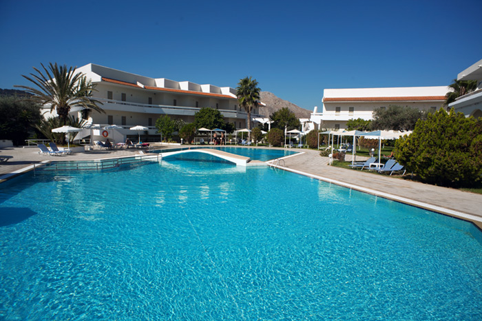 NIRIIDES BEACH HOTEL